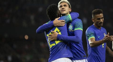 Convoque a Seleção para a Copa do Mundo de 2026 .